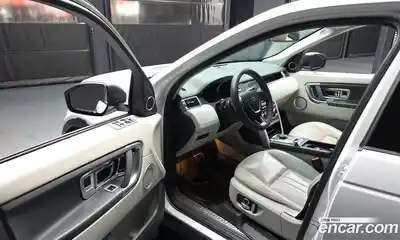 Land Rover Discovery Sport 2017 2.0 Автомат в Москве № 188385, миниатюра 11