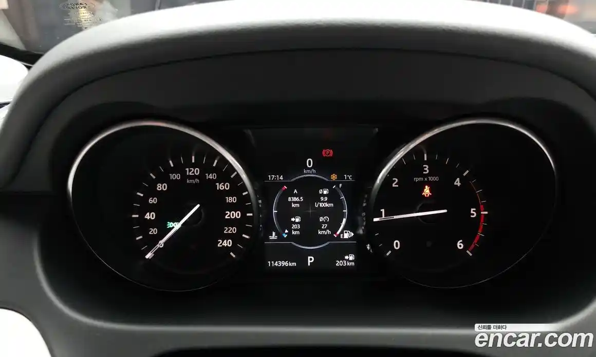 Land Rover Discovery Sport 2017 2.0 Автомат в Москве № 188385, фото 12