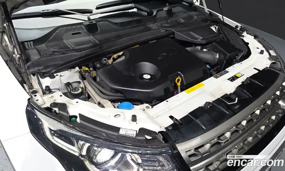 Land Rover Discovery Sport 2017 2.0 Автомат в Москве № 188385, фото 4