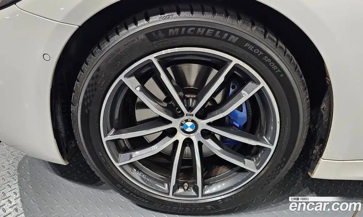 BMW 5-Series 2023 2.0 Автомат в Москве № 189035, фото 11