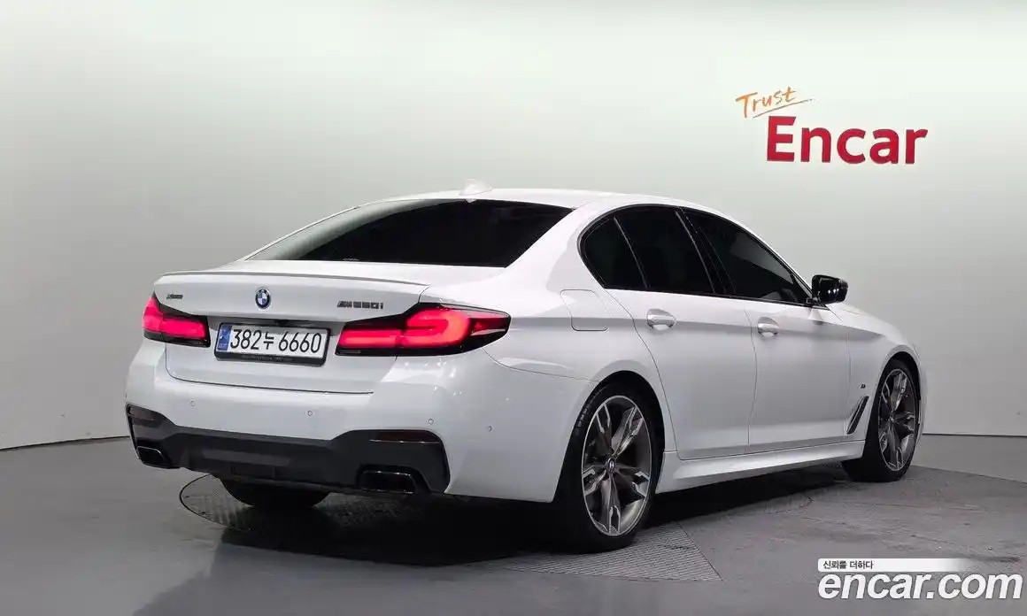 BMW 5-Series 2022 4.4 Автомат в Москве № 192028, фото 11