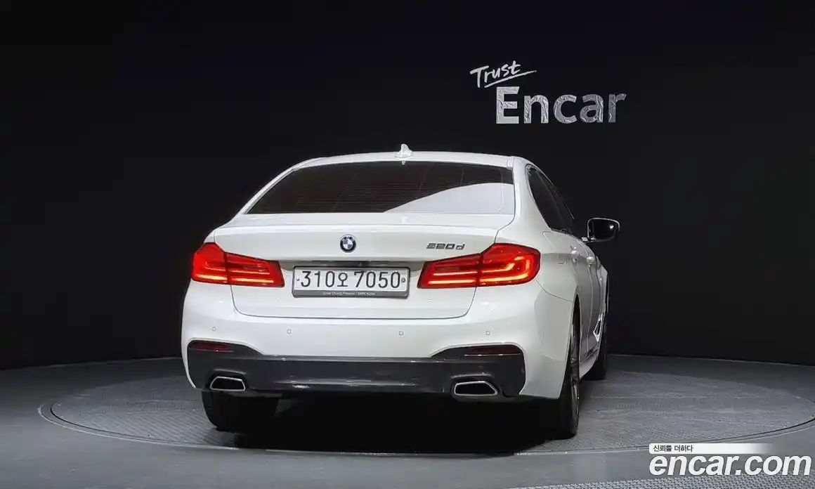 BMW 5-Series 2020 2.0 Автомат в Москве № 192079, фото 4