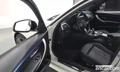 BMW 3-Series 2017 2.0 Автомат в Москве № 192211, миниатюра 12
