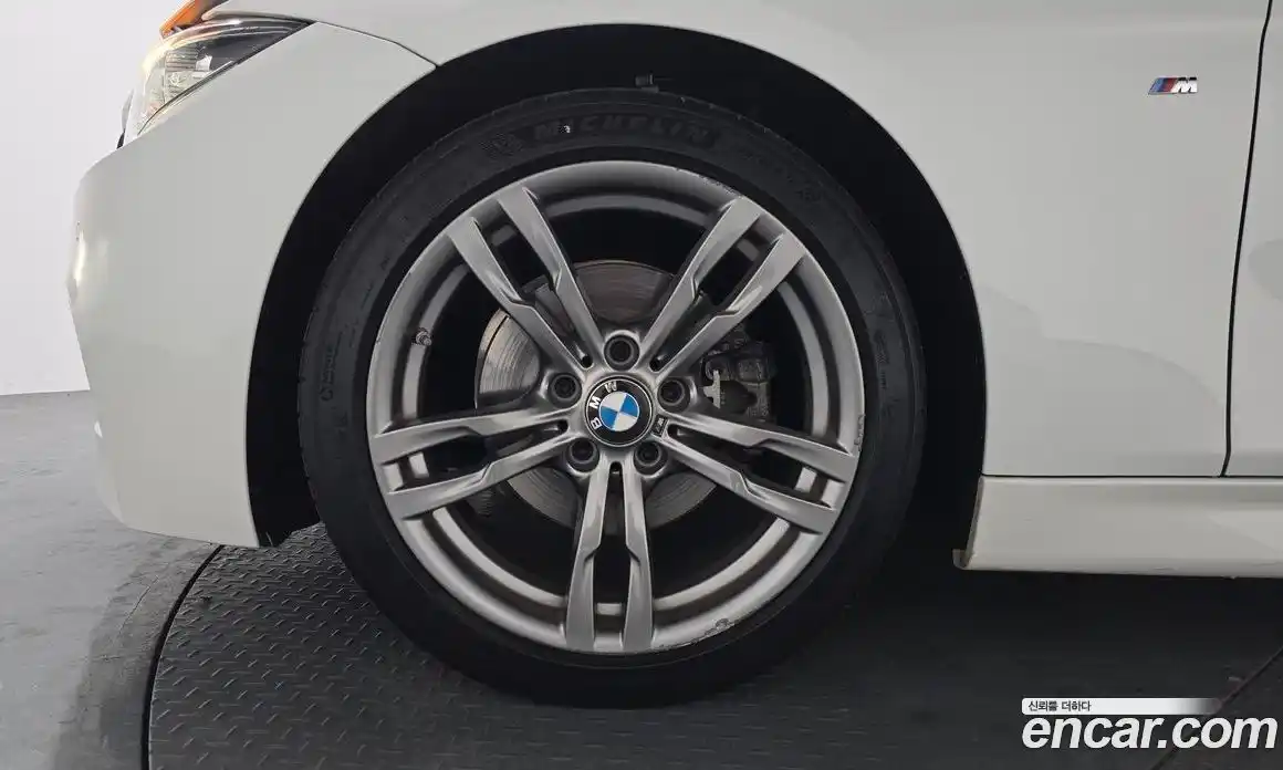 BMW 3-Series 2017 2.0 Автомат в Москве № 192211, фото 5