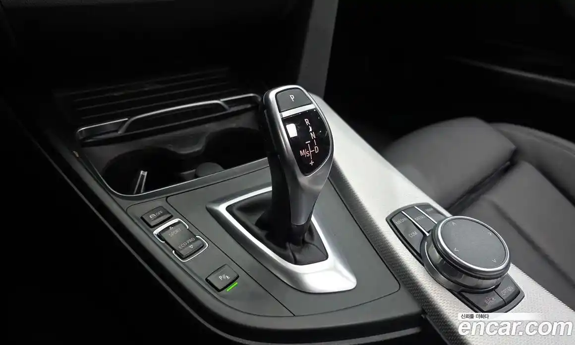 BMW 3-Series 2017 2.0 Автомат в Москве № 192211, фото 9