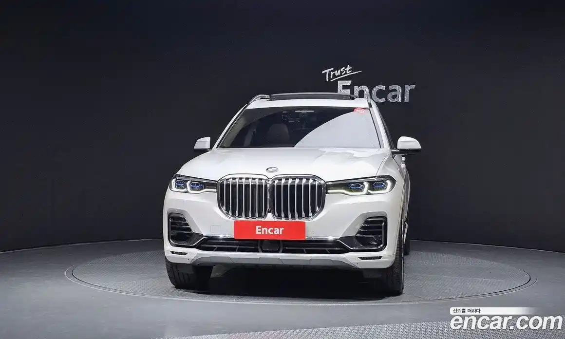 BMW X7 2022 3.0 Автомат в Москве № 192705, фото 1