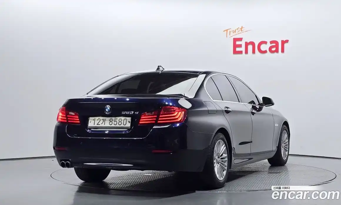 BMW 5-Series 2015 2.0 Автомат в Москве № 193100, фото 1