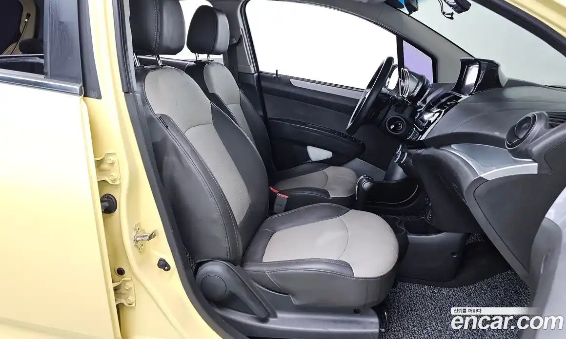 Chevrolet Spark 2014 1.0 Автомат в Москве № 19373, фото 12