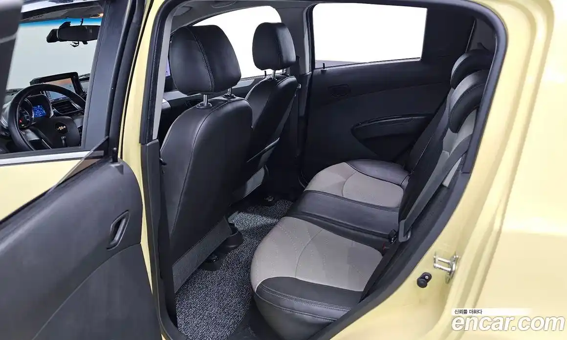 Chevrolet Spark 2014 1.0 Автомат в Москве № 19373, фото 17