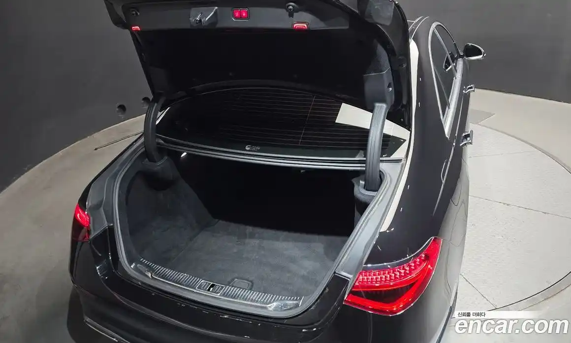 Mercedes-Benz S-Class 2023 3.0 Автомат в Москве № 194057, фото 20