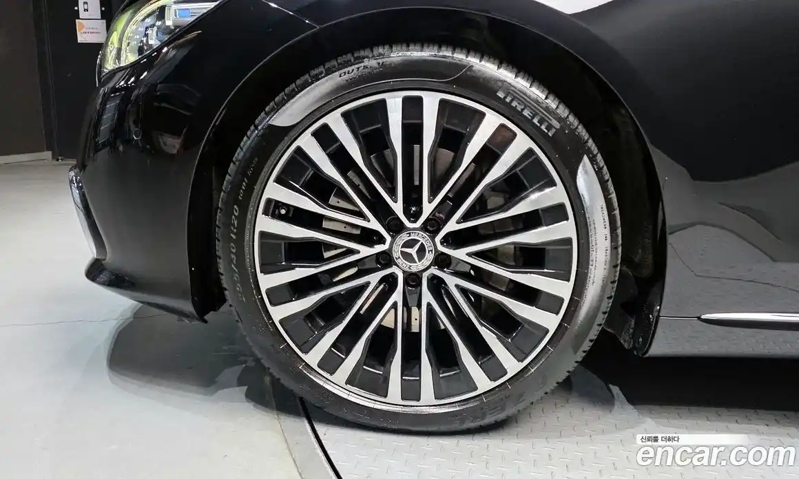 Mercedes-Benz S-Class 2023 3.0 Автомат в Москве № 194057, фото 5