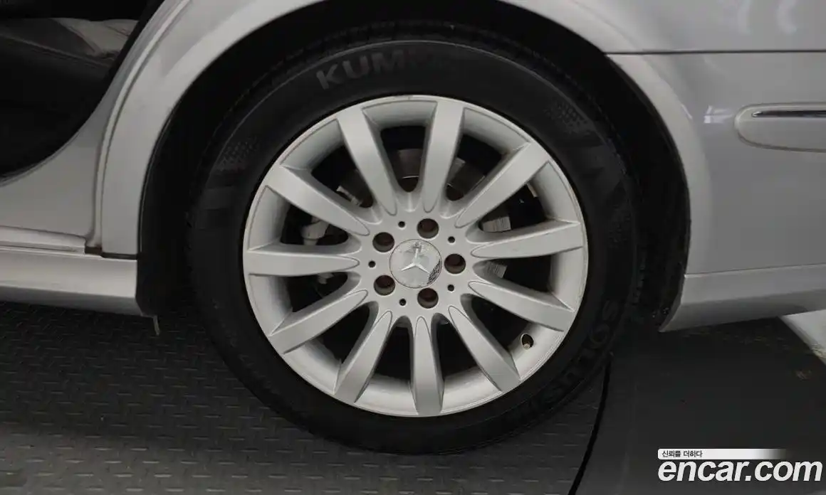 Mercedes-Benz E-Class 2009 3.0 Автомат в Москве № 194953, фото 4