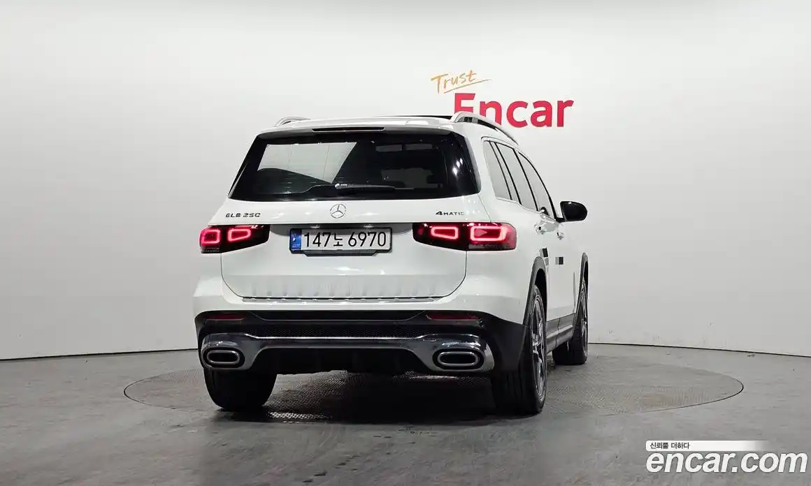 Mercedes-Benz GLB-Class 2021 2.0 Автомат в Москве № 195397, фото 13