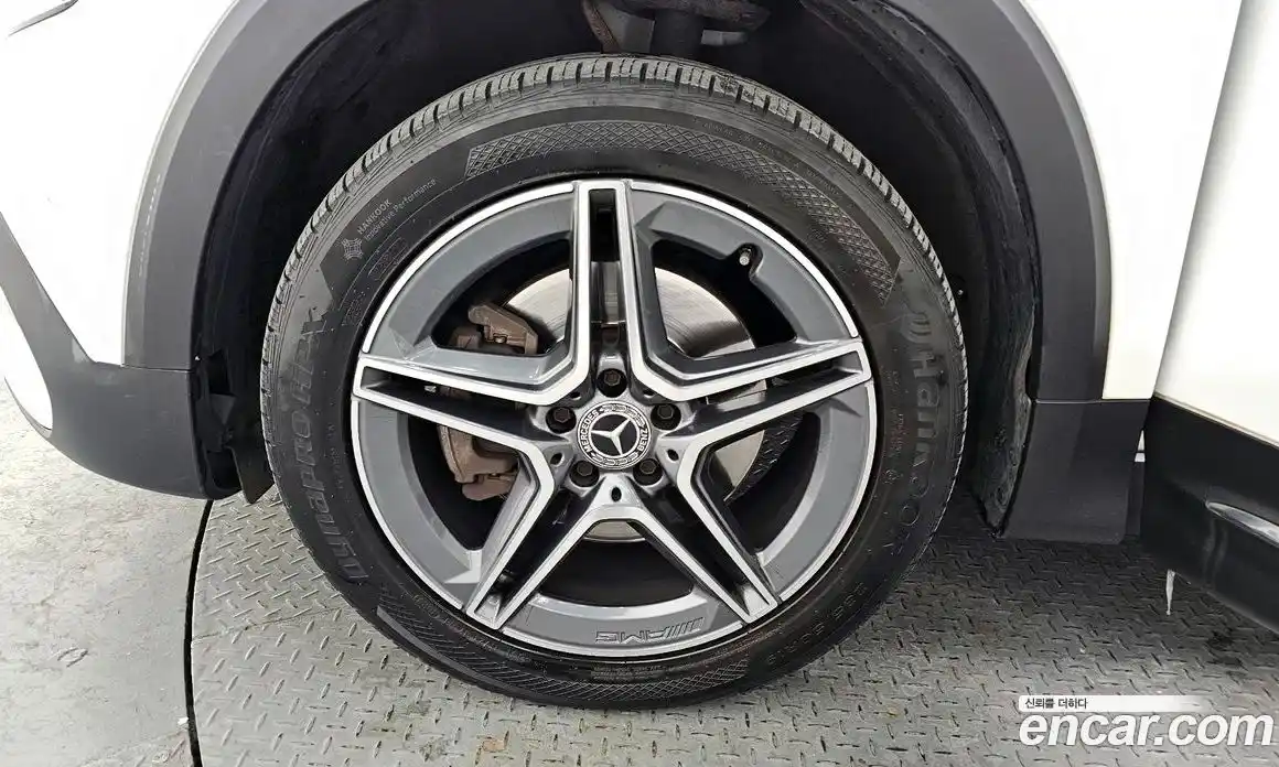 Mercedes-Benz GLB-Class 2021 2.0 Автомат в Москве № 195397, фото 16