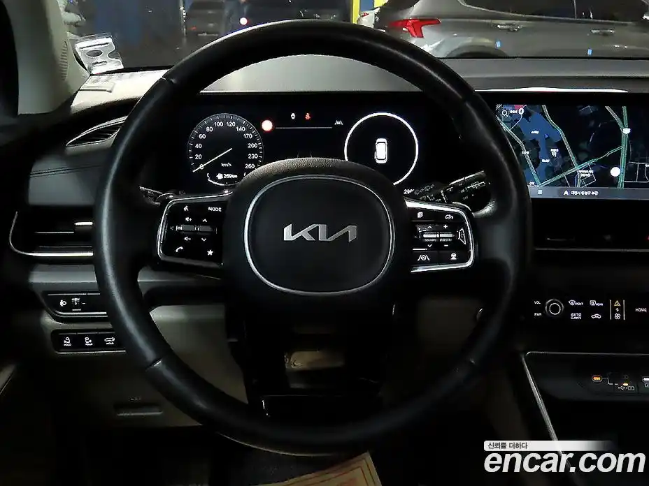 Kia Canival 2024 3.5 Автомат в Москве № 19541, фото 13