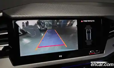 Audi Q4 e-tron 2023 0.2 Автомат в Москве № 195944, миниатюра 3