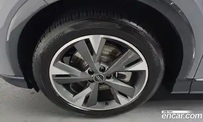 Audi Q4 e-tron 2023 0.2 Автомат в Москве № 195944, миниатюра 9