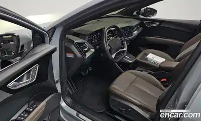 Audi Q4 e-tron 2023 0.2 Автомат в Москве № 195944, миниатюра 10