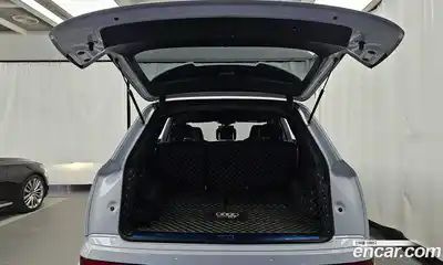 Audi Q7 2023 3.0 Автомат в Москве № 196265, миниатюра 11
