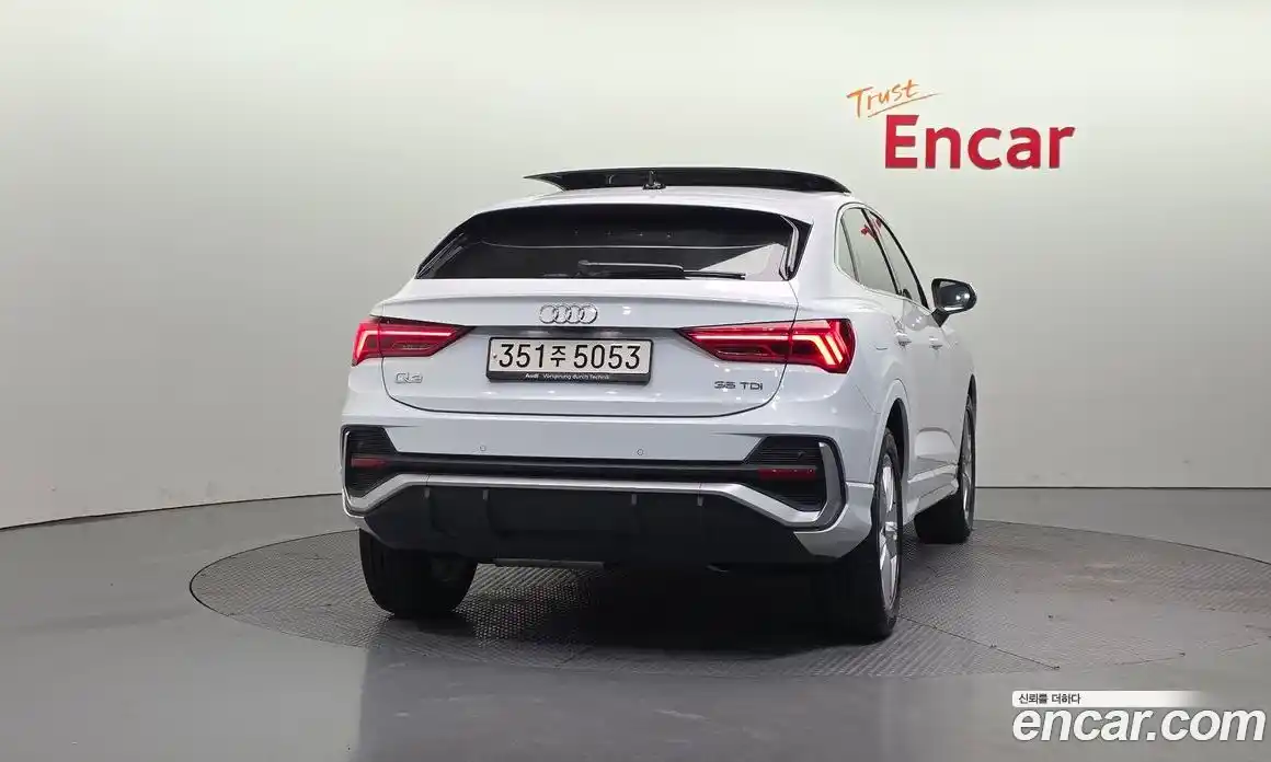 Audi Q3 2022 2.0 Автомат в Москве № 196294, фото 4