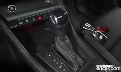 Audi Q3 2022 2.0 Автомат в Москве № 196294, миниатюра 9