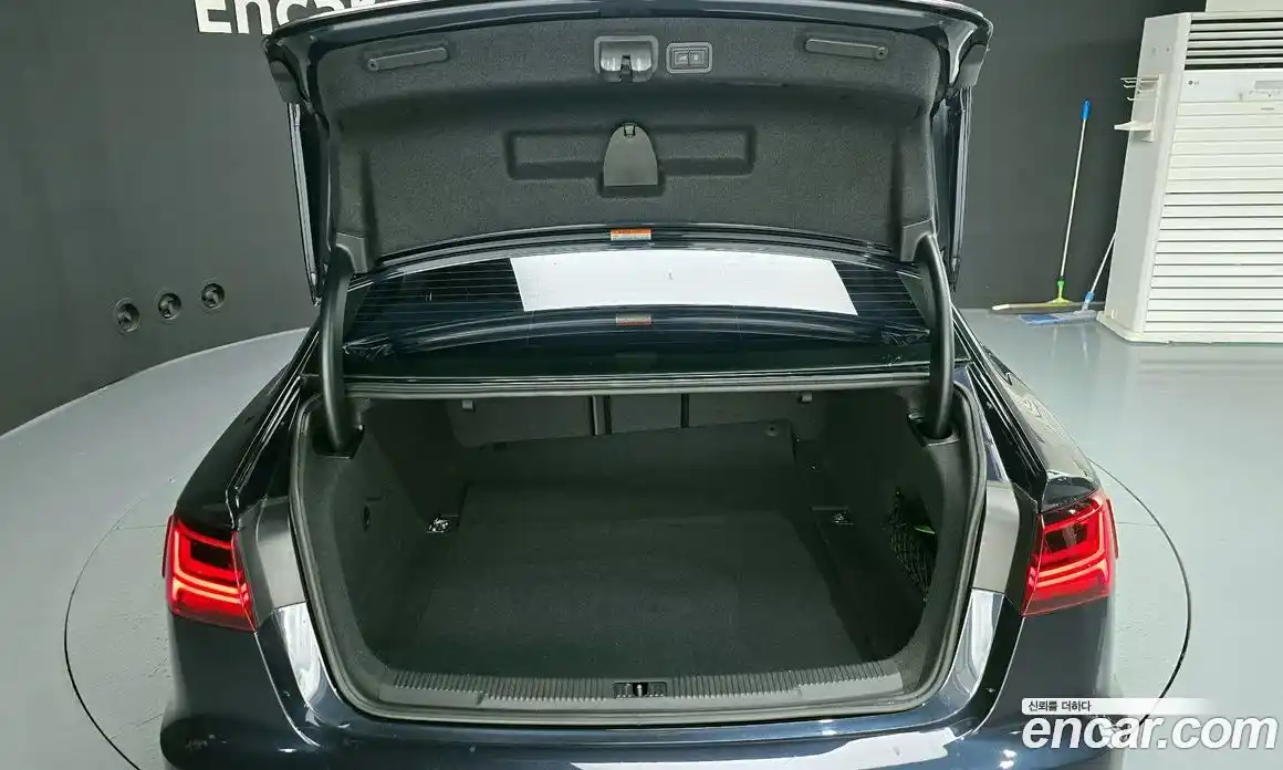 Audi A6 2018 2.0 Автомат в Москве № 196334, фото 13