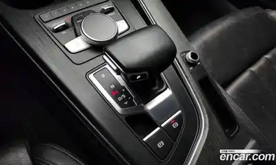 Audi A4 2019 2.0 Автомат в Москве № 196374, миниатюра 6