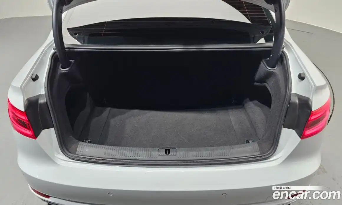 Audi A4 2016 2.0 Автомат в Москве № 196550, фото 13