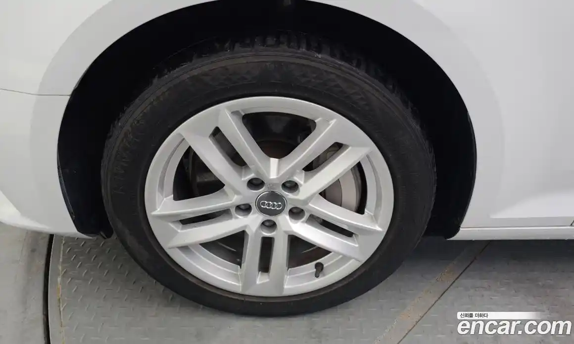 Audi A4 2016 2.0 Автомат в Москве № 196550, фото 16