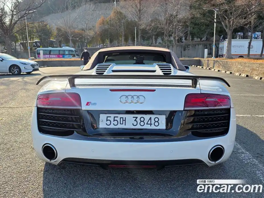 Audi R8 2015 5.2 Автомат в Москве № 196823, фото 4