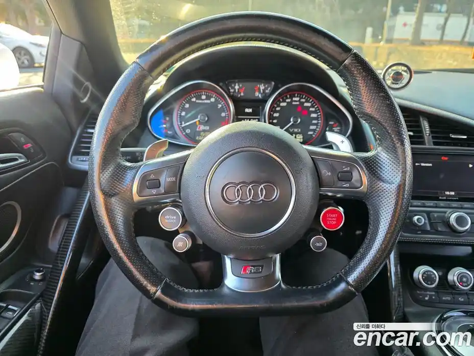 Audi R8 2015 5.2 Автомат в Москве № 196823, фото 9