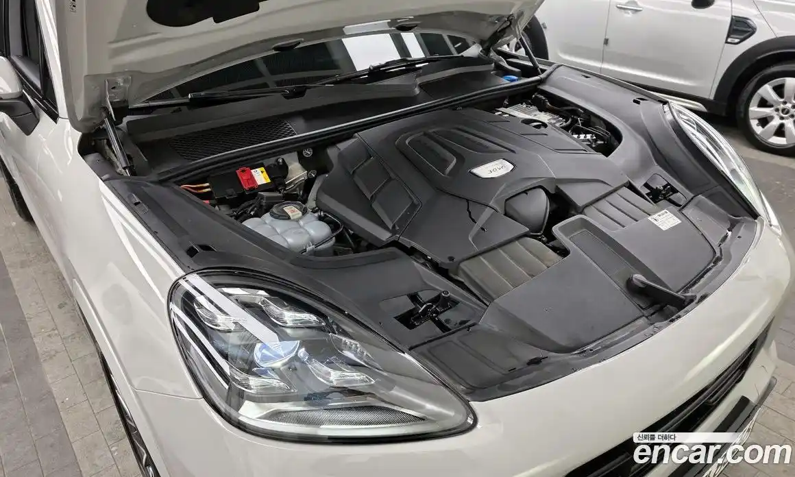 Porsche Cayenne 2021 3.0 Автомат в Москве № 197234, фото 6