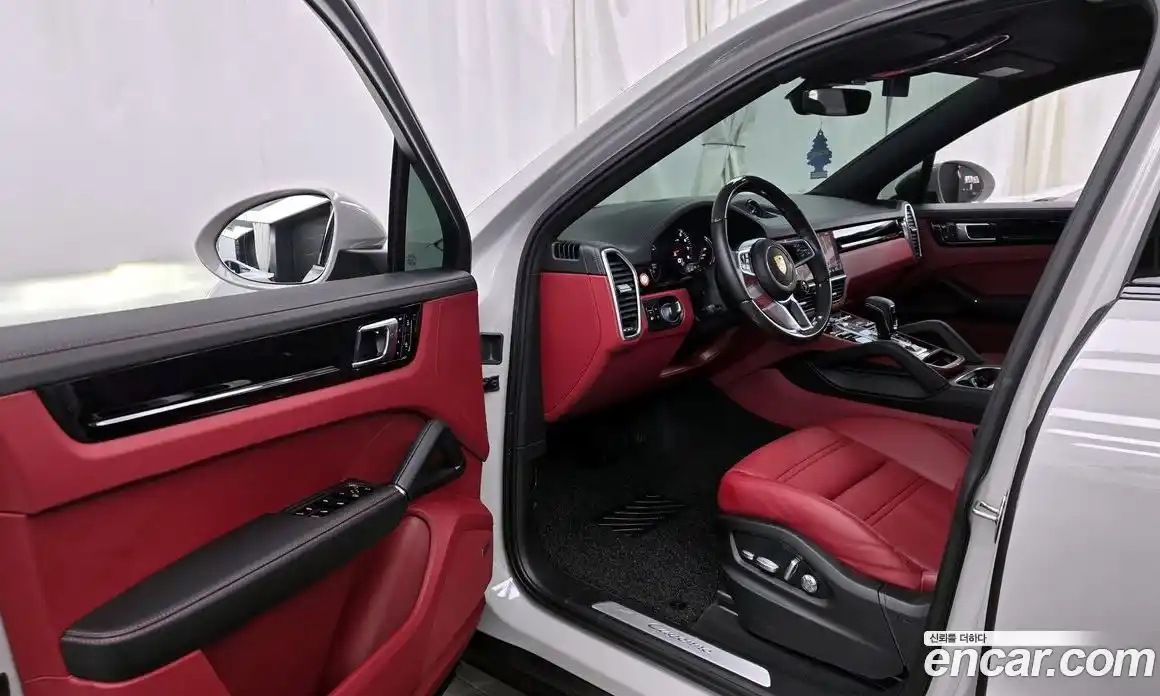 Porsche Cayenne 2021 3.0 Автомат в Москве № 197234, фото 10