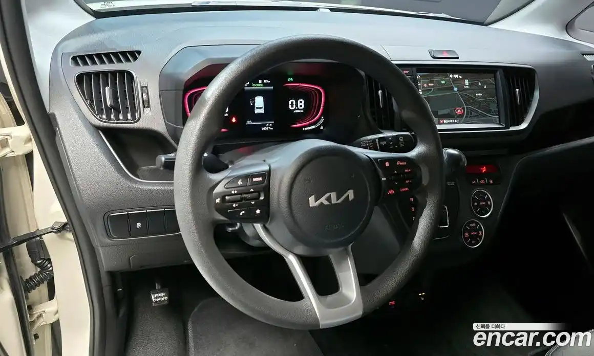 Kia Ray 2023 1.0 Автомат в Москве № 19757, фото 13