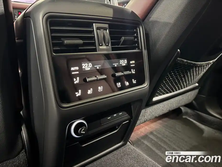 Porsche Cayenne 2024 3.0 Автомат в Москве № 197884, фото 11