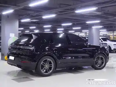 Porsche Cayenne 2024 3.0 Автомат в Москве № 197884, миниатюра 2