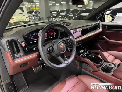 Porsche Cayenne 2024 3.0 Автомат в Москве № 197884, миниатюра 5