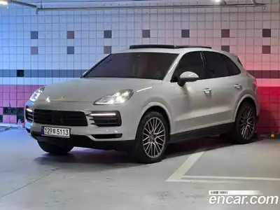 Porsche Cayenne 2023 3.0 Автомат в Москве № 197889, миниатюра 2