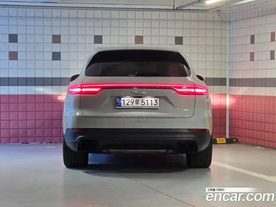 Porsche Cayenne 2023 3.0 Автомат в Москве № 197889, фото 4