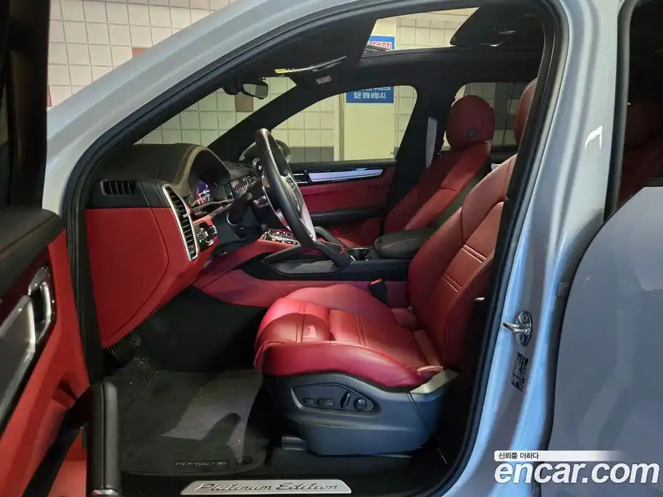 Porsche Cayenne 2023 3.0 Автомат в Москве № 197889, фото 7