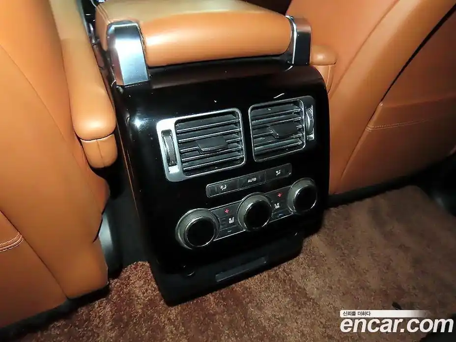 Land Rover Range-Rover 2014 4.4 Автомат в Москве № 198312, фото 14