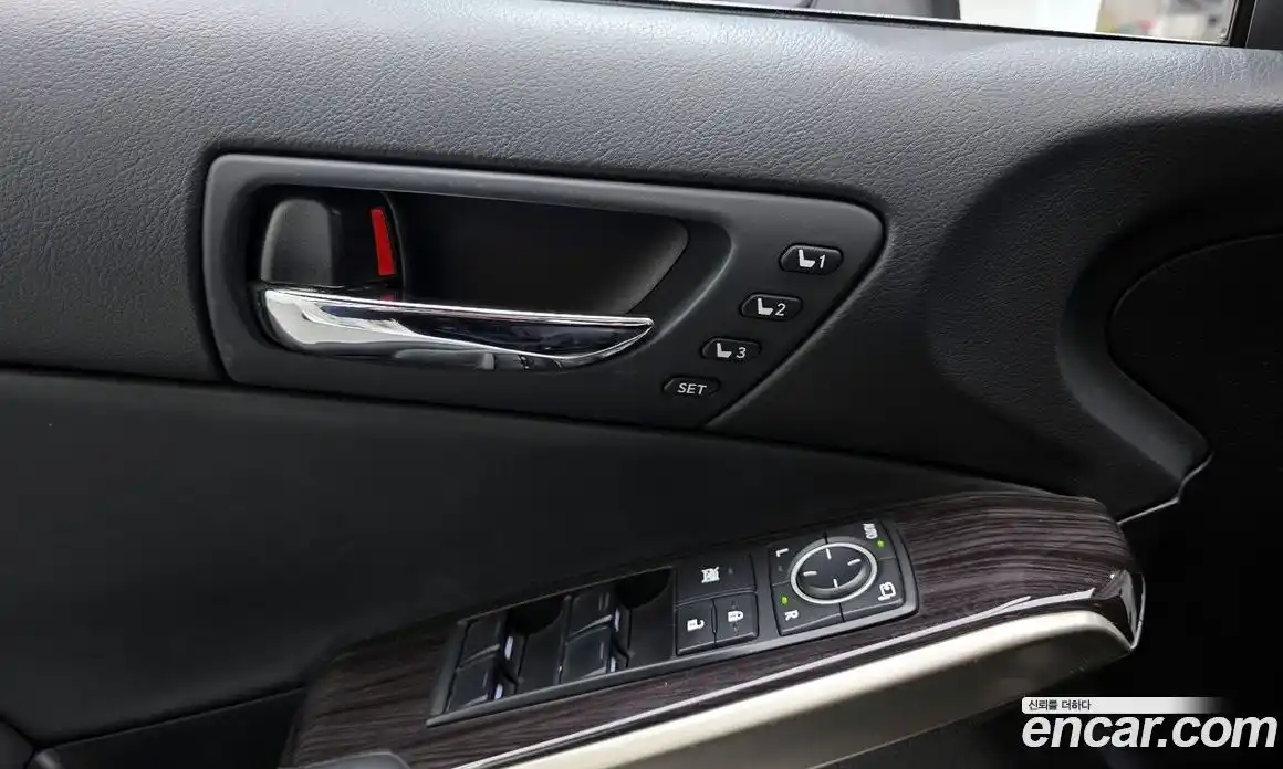 Lexus IS 2015 2.5 Автомат в Москве № 198775, фото 20