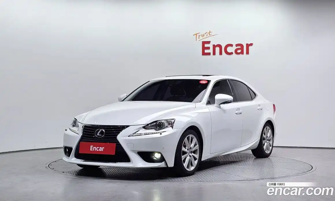 Lexus IS 2015 2.5 Автомат в Москве № 198775, фото 6