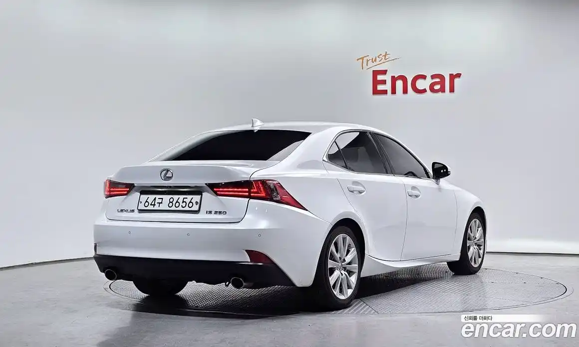 Lexus IS 2015 2.5 Автомат в Москве № 198775, фото 8