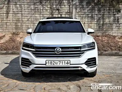 Volkswagen Touareg 2020 3.0 Автомат в Москве № 199185, миниатюра 3