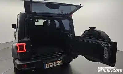 Jeep Wrangler 2024 2.0 Автомат в Москве № 199429, миниатюра 11