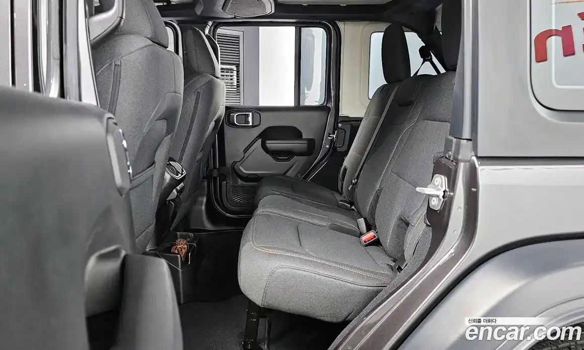 Jeep Wrangler 2024 2.0 Автомат в Москве № 199429, фото 6