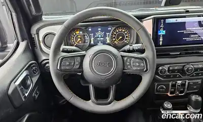 Jeep Wrangler 2024 2.0 Автомат в Москве № 199429, миниатюра 7