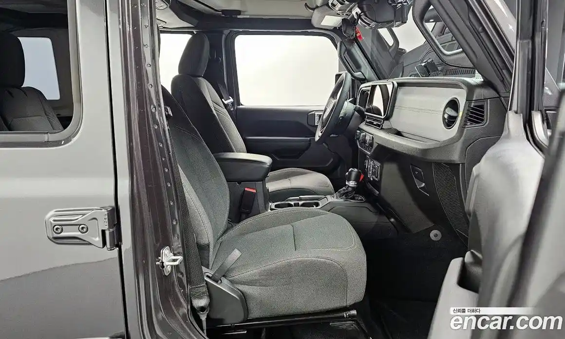 Jeep Wrangler 2024 2.0 Автомат в Москве № 199429, фото 9