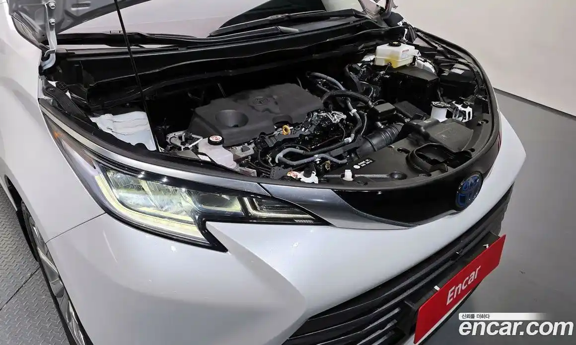 Toyota Sienna 2022 2.5 Автомат в Москве № 199554, фото 19